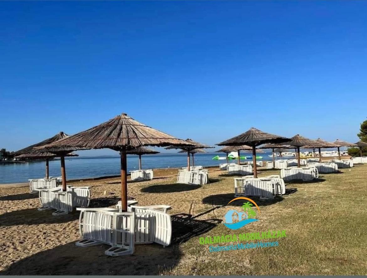 Dalmacia Mobile Homes And Caravans At The Beach Privlaka (Zadar) Exterior foto